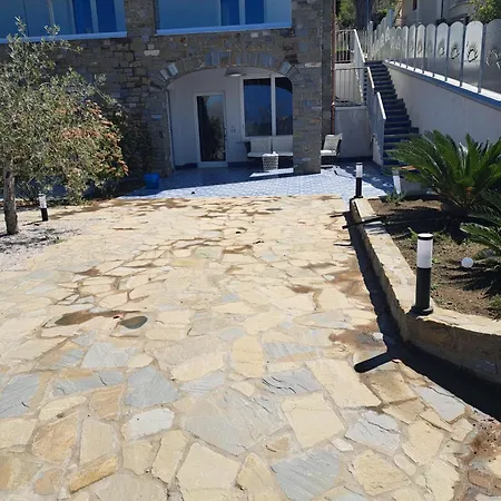Paoma Bed and breakfast